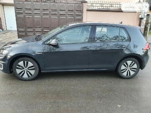 Volkswagen Golf 2017 года