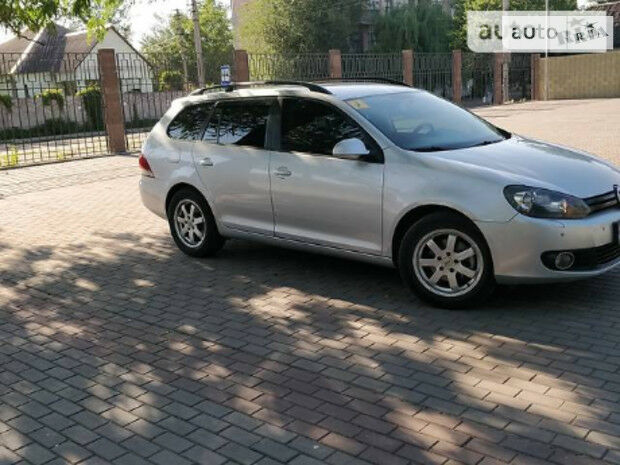 Volkswagen Golf 2012 года