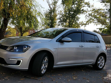 Фольксваген Гольф 2015 года Volkswagen Golf 2015 года