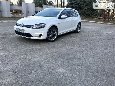 Volkswagen Golf 2015 года