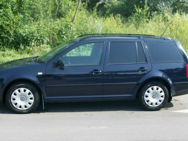 Volkswagen Golf 2001 року