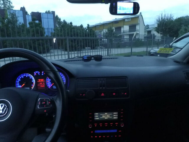 Volkswagen Golf 1998 року
