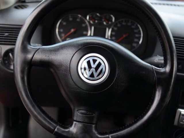 Volkswagen Golf 1998 года