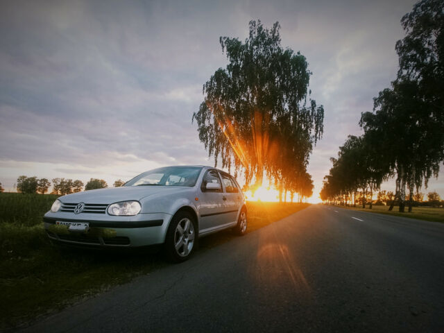 Volkswagen Golf 1998 года