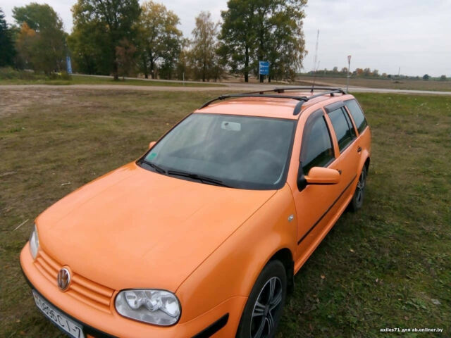 Volkswagen Golf 2001 року