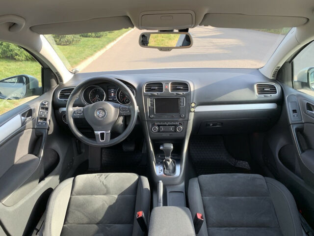 Volkswagen Golf 2010 року