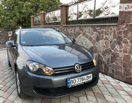 Volkswagen Golf 2010 року