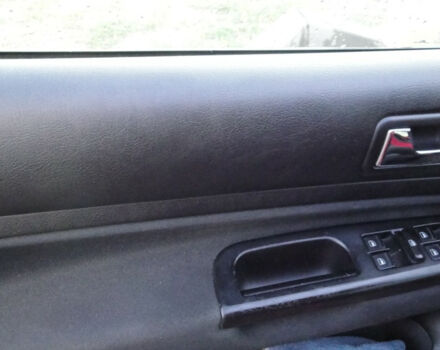 Volkswagen Golf 2003 года - Фото 4 авто