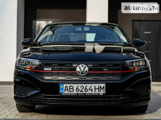 Volkswagen Jetta 2018 року