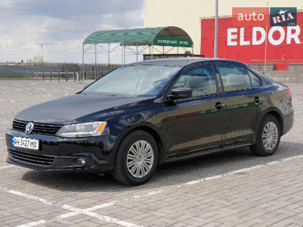 Volkswagen Jetta 2011 року