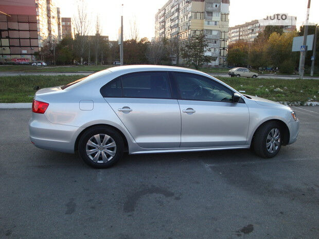 Volkswagen Jetta 2013 года