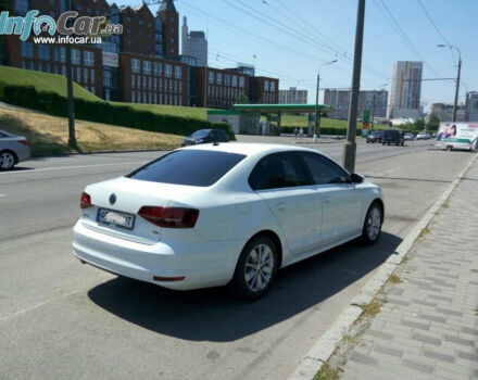 Volkswagen Jetta 2016 года - Фото 3 авто