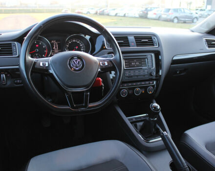 Volkswagen Jetta 2015 года - Фото 5 авто