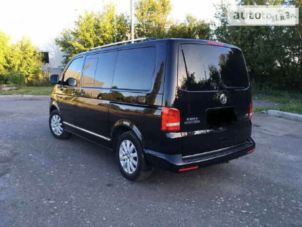 Volkswagen Multivan 2013 года