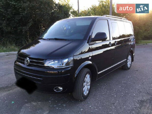 Volkswagen Multivan 2013 року