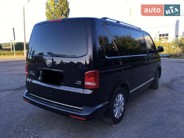 Volkswagen Multivan 2013 року