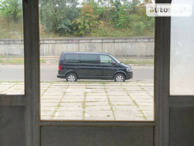 Volkswagen Multivan 2012 року