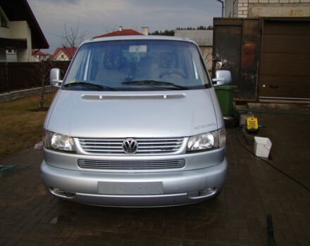 Volkswagen Multivan 2001 года - Фото 2 авто