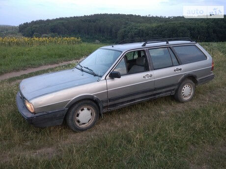 Volkswagen Passat B2 1987 года