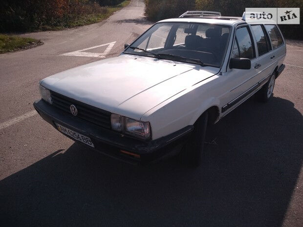 Volkswagen Passat B2 1988 року