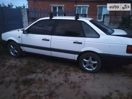 Фольксваген Пассат Б3 1988 года Volkswagen Passat B3 1988 года