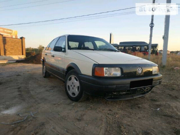 Volkswagen Passat B3 1990 года