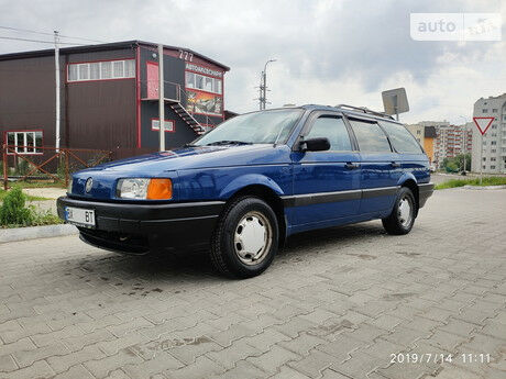 Volkswagen Passat B3 1988 года