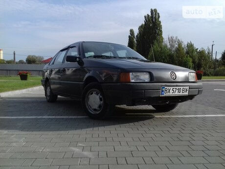 Фольксваген Пассат Б3 1989 года Volkswagen Passat B3 1989 года