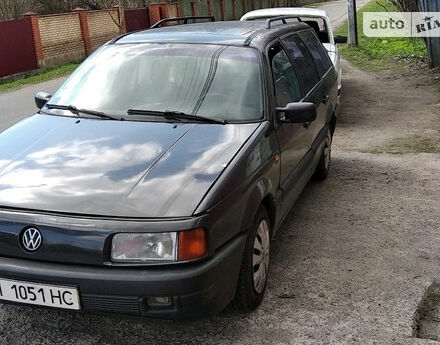 Фото на відгук з оцінкою 5   про авто Volkswagen Passat B3 1990 року випуску від автора “Владимир” з текстом: Надійне авто. Як кажуть, легенда німецького автопрома.Проста і не дорога в обслуговувані. Шикарни...