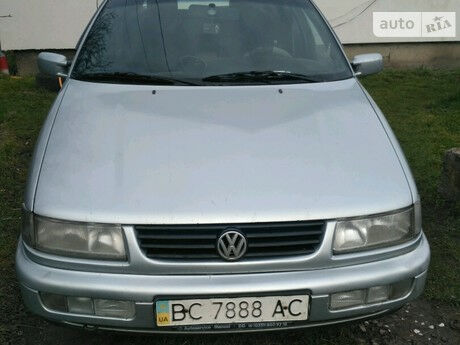 Volkswagen Passat B4 1996 року