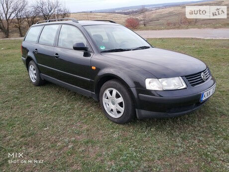 Фольксваген Пассат Б5 1998 року Volkswagen Passat B5 1998 року