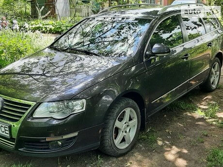 Volkswagen Passat B6 2005 року