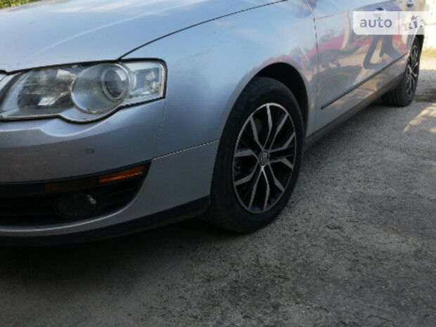 Фольксваген Пассат Б6 2006 года Volkswagen Passat B6 2006 года