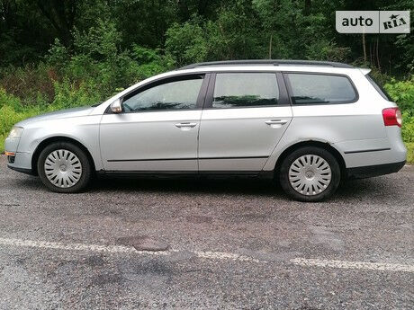Фольксваген Пассат Б6 2006 года Volkswagen Passat B6 2006 года