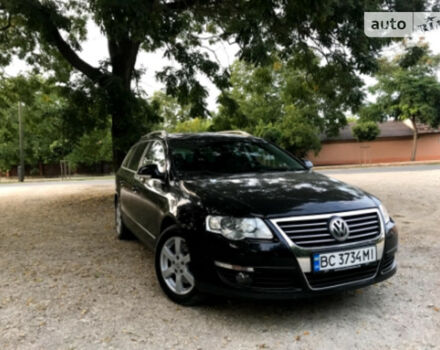 Фото на отзыв с оценкой 5 о Volkswagen Passat B6 2006 году выпуска от автора "Іван" с текстом: Хороший , комфортний автомобіль, в гарному стані,вартий уваги.Підійде для будь-яких потреб.