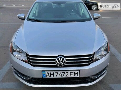 Volkswagen Passat B7 2012 року