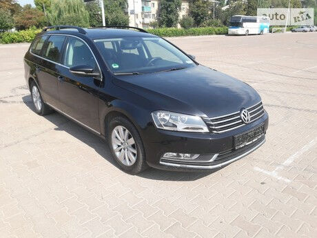 Volkswagen Passat B7 2011 року