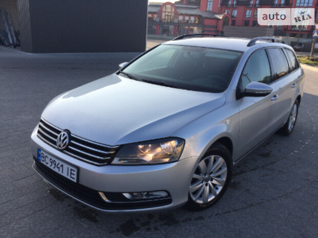 Фольксваген Пассат Б7 2012 года Volkswagen Passat B7 2012 года