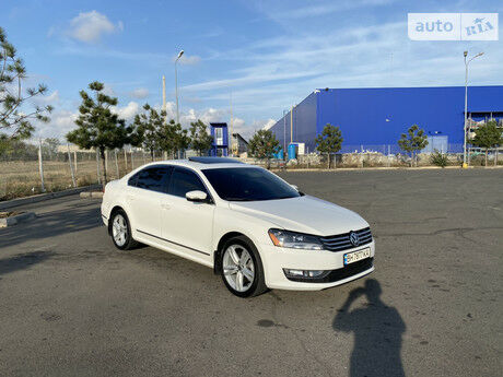 Volkswagen Passat B7 2012 года