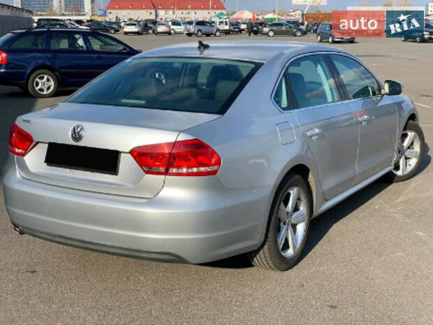 Фольксваген Пассат Б7 2012 года Volkswagen Passat B7 2012 года