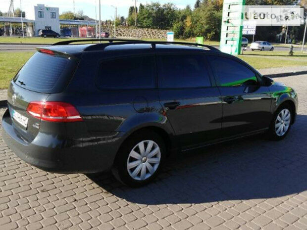 Volkswagen Passat B7 2011 года