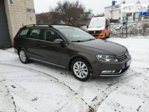 Volkswagen Passat B7 2012 года