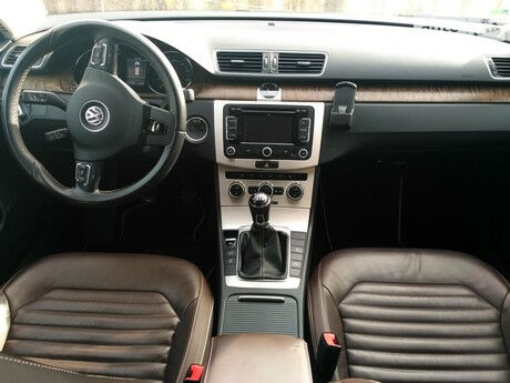Фольксваген Пассат Б7 2013 года Volkswagen Passat B7 2013 года