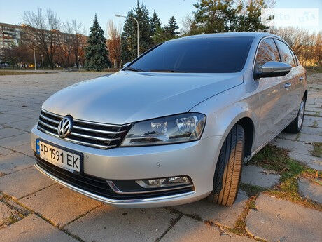 Volkswagen Passat B7 2011 года