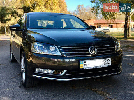 Фольксваген Пассат Б7 2013 года Volkswagen Passat B7 2013 года