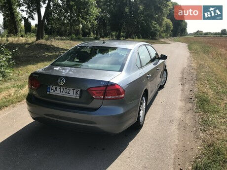 Фольксваген Пассат Б7 2013 года Volkswagen Passat B7 2013 года