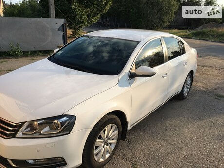 Фольксваген Пассат Б7 2013 года Volkswagen Passat B7 2013 года
