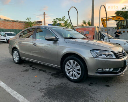 Volkswagen Passat B7 2013 року