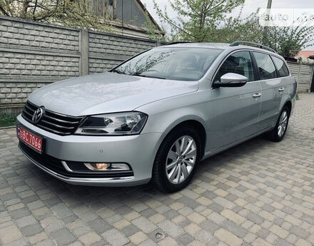 Volkswagen Passat B7 2013 року