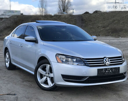 Volkswagen Passat B7 2012 року